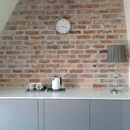 Bed & Breakfast Mak Murowana Goślina